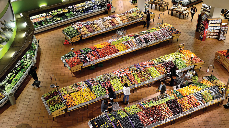 https://www.growingproduce.com/wp-content/uploads/2019/06/feature_stock-image-supermarket-color-block-produce.jpg