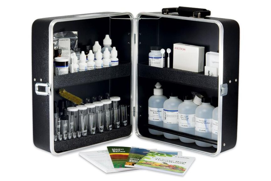 Soil test kit (LaMotte)